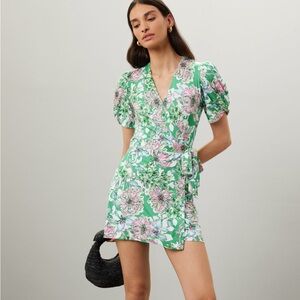 Lilly Pulitzer Sailynn Short-Sleeve Floral Wrap Romper - Size L